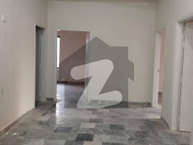 3 Bad Flat Available For Sale In I 16