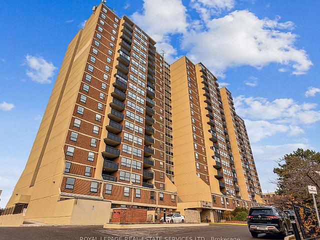 3 Bdr 2 Bth Burnhamthorpe & The East Mall