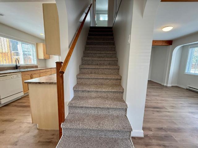 3 Bdrm Carriage House in Downtown Kelowna
