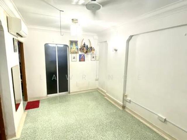3 Beach Road HDB Apartment For Sale, $460,000, 3 Bed 1 Bath 732 sqft $628.00 psf