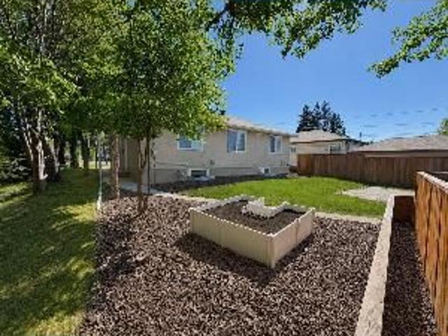 3 Bed 1.5 Bath Garage Yard 111 Ave Edmonton