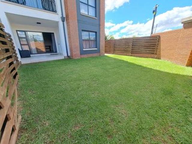 3 bed, 2 bath garden unit