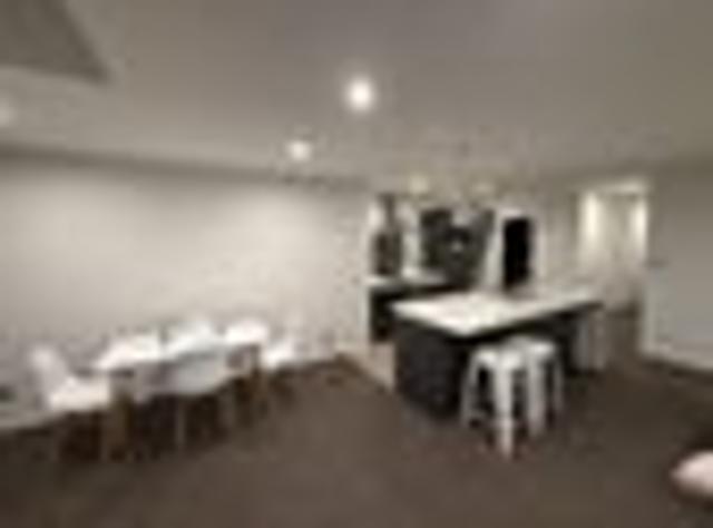 3 BED 2 BATHROOMS DOUBLE GARAGE WITH OWN DRIVE