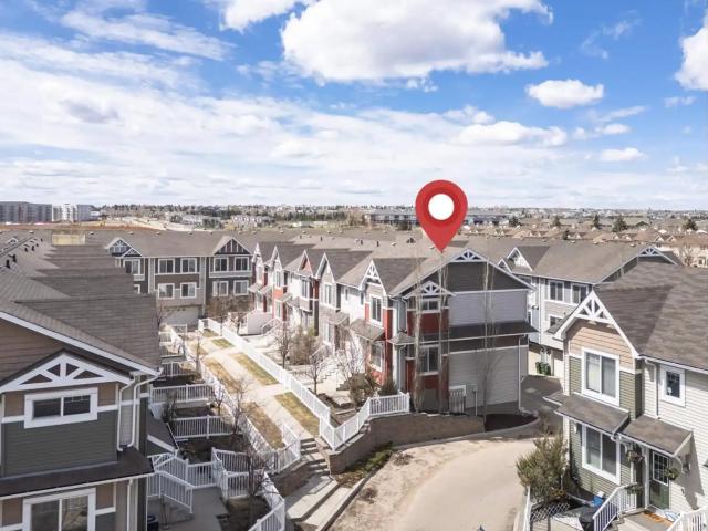 3 bed 2.5 bath Townhouse at Clareview