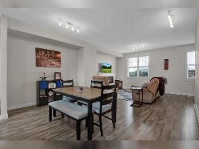 3 Bed 2.5 Bath Townhouse Southfort Fort Sask