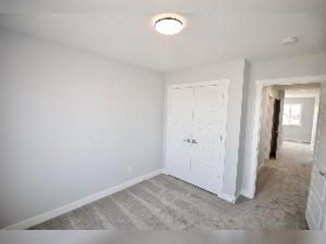 3 Bed 2.5 Bath Double Garage Southfort Fort Sask