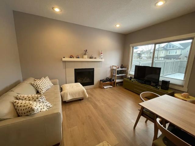 3 Bed • 2.5 Bath Duplex | Air Conditioning | Garage | Ambleside/Windermere