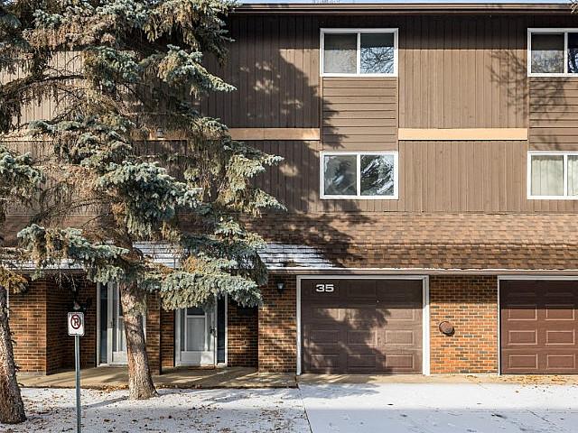 3 Bed 3 Baths Townhouse In St Albert