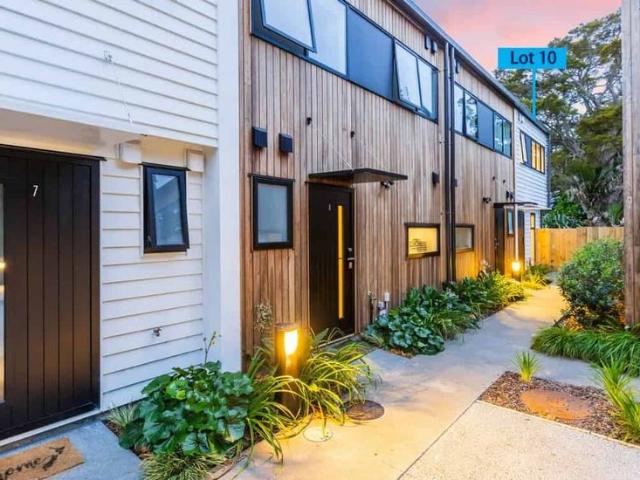3 Bed Townhouse in Central Hillcrest