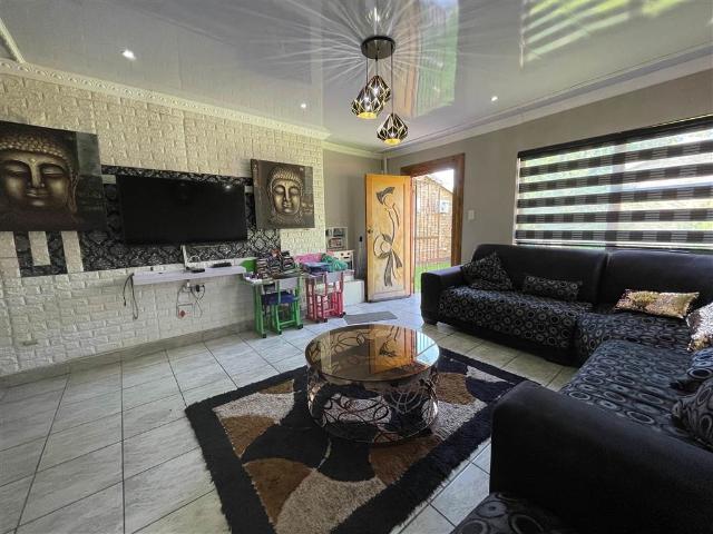 3 Bed Townhouse in Newcastle Central