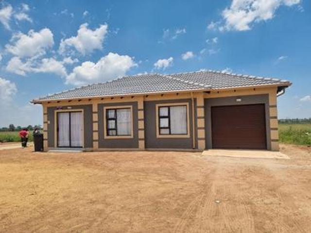 3 bed with 2 bath houses and a singl.
