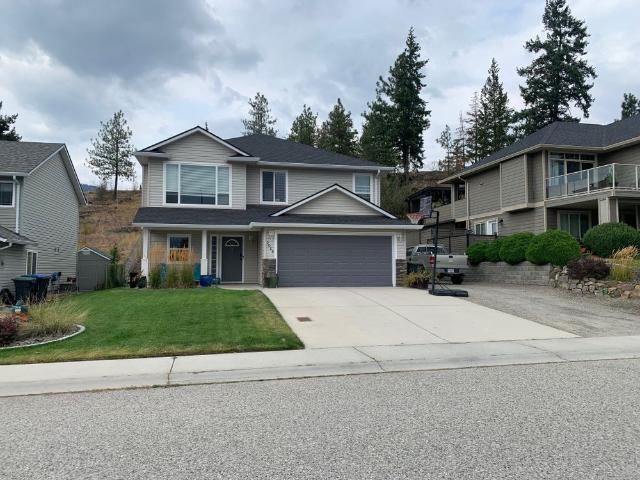 3 bed and den 2 bath home in West Kelowna