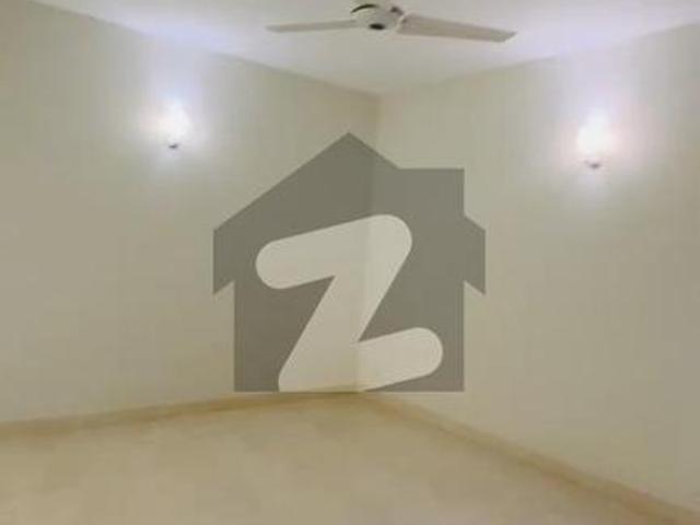 3 Bed Apartment Available For Rent in Askari 11