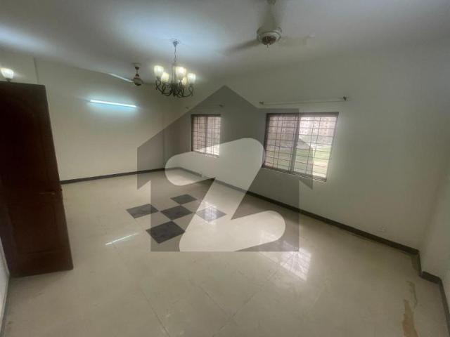 3 Bed Apartment Available For Rent With Basement Parking Open View Askari 5