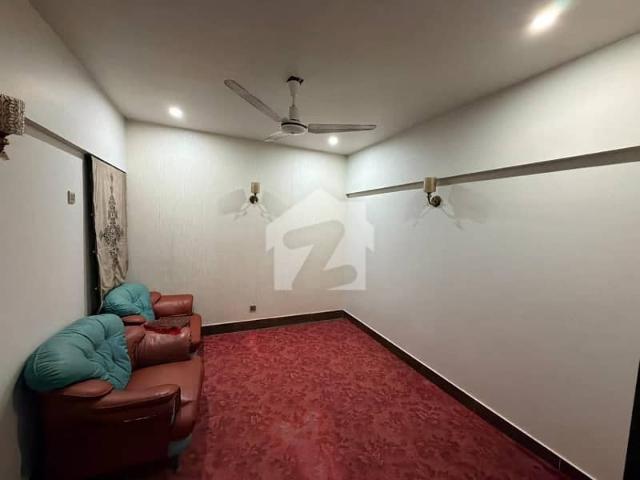 3 Bed APARTMENT Available For Rent