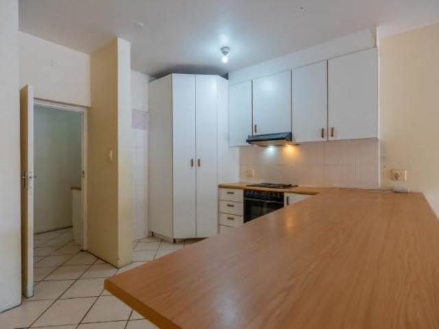 3 Bed Apartment in Amanzimtoti