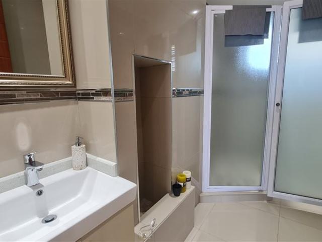 3 Bed Apartment in North Beach