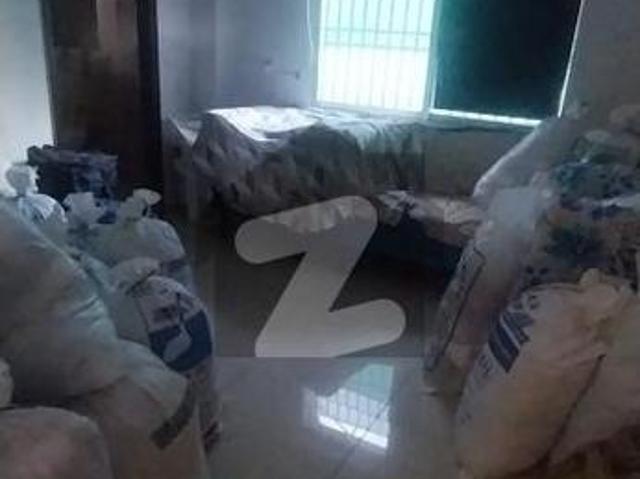 3 bed apartment available for rent. Sehar Commercial Area