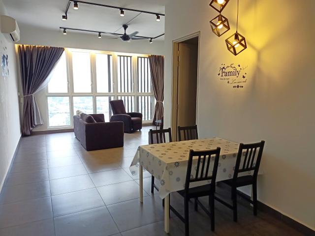 3 Bed Condo for Home Rental in Sentrio Pandan 950sqft