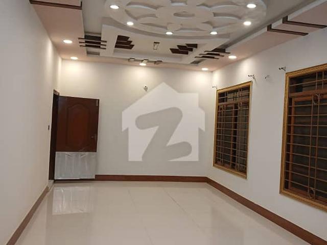 3 Bed D/ Portion With Attached Bathrooms Gulshan E Iqbal Block 1 For Rent With Roof