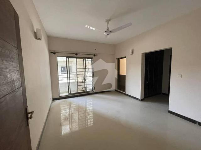3 Bed D/ 2 Side Open Special Apartment For Sale
