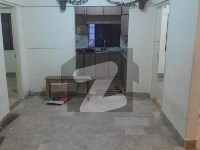 3 Bed DD 1st Floor Flat On Rent Badar Commercial Area