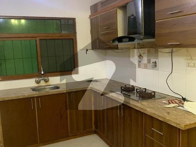 3 Bed Dd 2nd Floor With Lift Flat For Rent Nishat Commercial Area