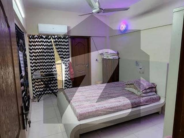 3 bed dd third floor flat available for sale