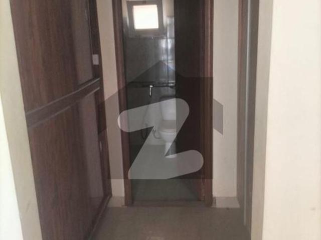 3 Bed Dd Apartment Available For Rent In Creek Vista