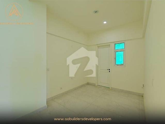 3 Bed DD Brand New Flat For Sale in AA RESIDENCIA CALLACHI SOCIETY Gulshan e Iqbal 10A Karachi