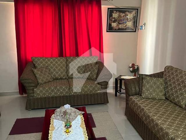 3 bed dd flat available for sale at block 4 gulshan e iqbal karachi