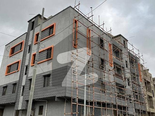 3 bed dd flat available for sale prime location