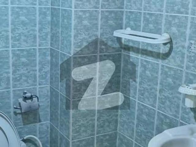 3 bed dd flat available for rent at block 10 gulistan e jauhar block 10