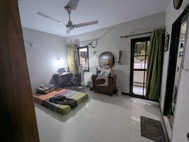 3 Bed Dd Flat For Sale Bab E Rehmat Apartment