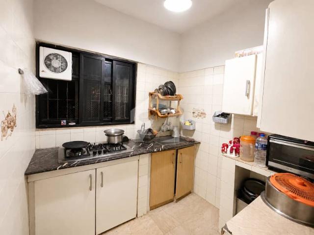 3 bed dd flat for sale in erum palace in gulshan e iqbal