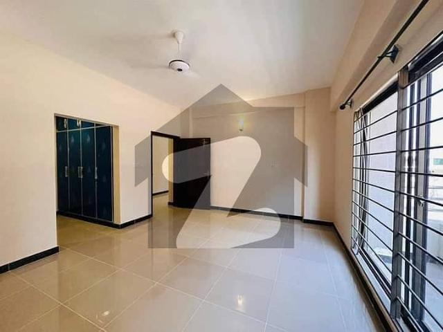 3 Bed DD Flat For Sale Sector J Askari 5 2750 Square Feet