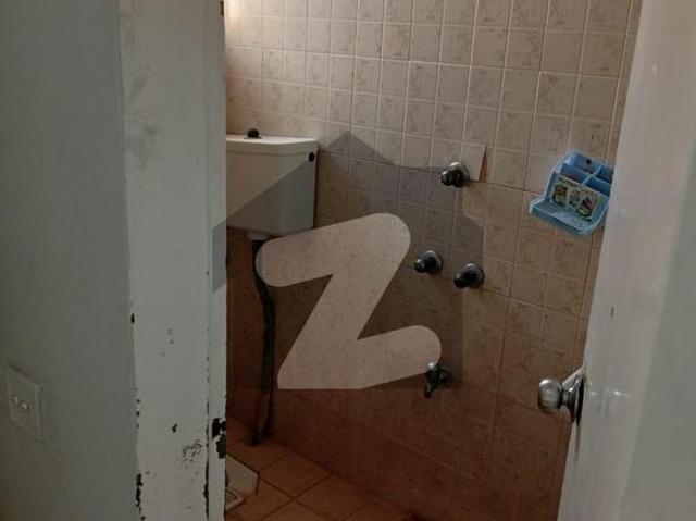 3 Bed DD Flat 3rd Floor For Rent Haroon Center Gulshan e Iqbal