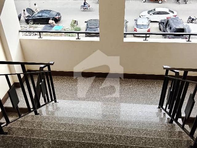 3 Bed DD Lift Parking & Generator Flat For Rent