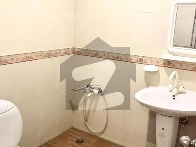 3 bed dd only for short term for rent clifton block 2