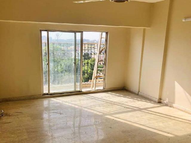 3 bed dd renovated flat for sale in good price in Pakistan | Clasf real estate