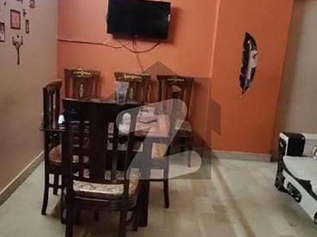 3 bed drawing dinning flat for sale with roof