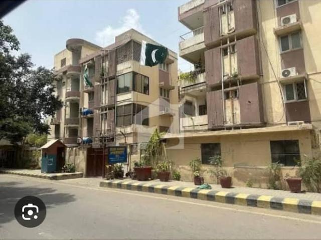 3 Bed Drawing Dinning Lounge Kitchen Parking Boundary Wall Project Peace Full Location Family Environment Prime Location Bathisland