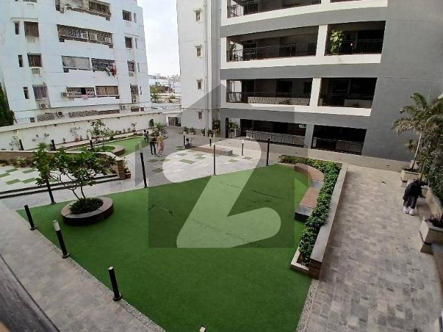 3 bed drawing dining with extra land brand new fully renovated flat for sale in jauhar bisma green