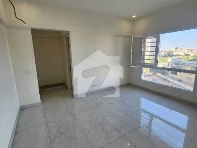 3 Bed Drawing Dining Flat