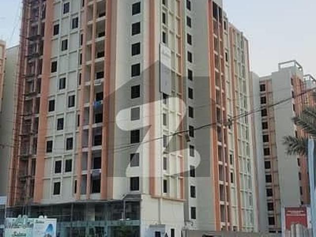 3 Bed Drawing Dining Flat
