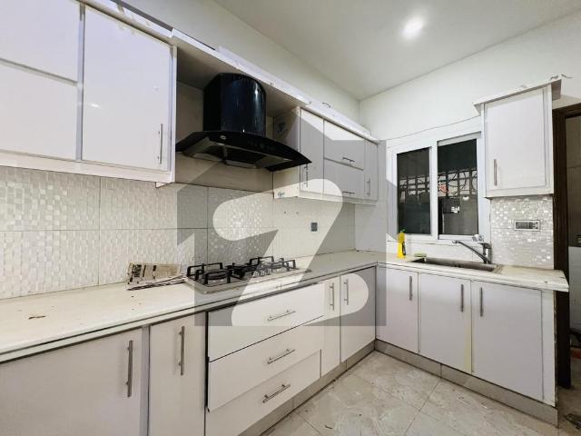 3 Bed Drawing Dining Main Shaheed E Millat Road With Lift Standby Generator Car Parking And Prayer Area Well Maintained Flat Shaheed Millat Road