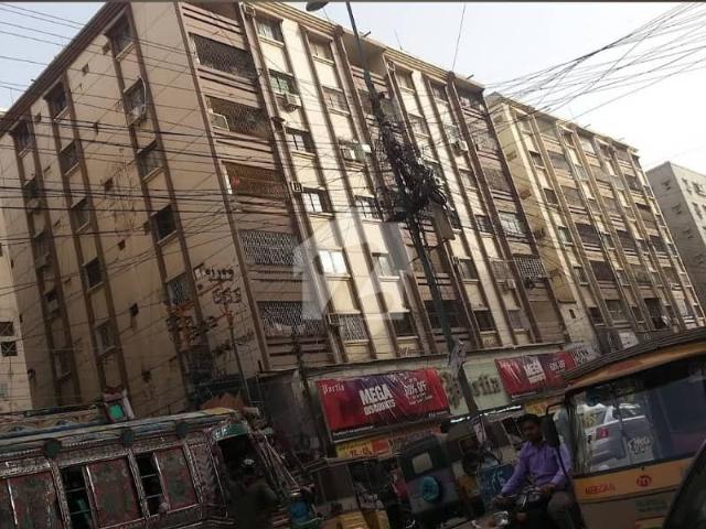 3 bed drawing flat available for sale in old building