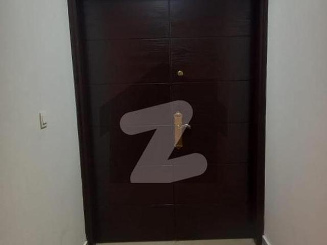 3 Bed Flat Availbe for Rent in Askari 10