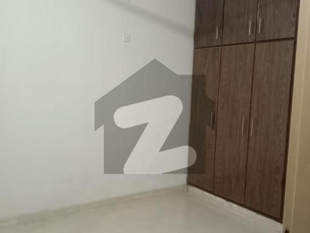 3 bed flat for rent soan garden