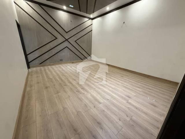 3 Bed Flat For Rent